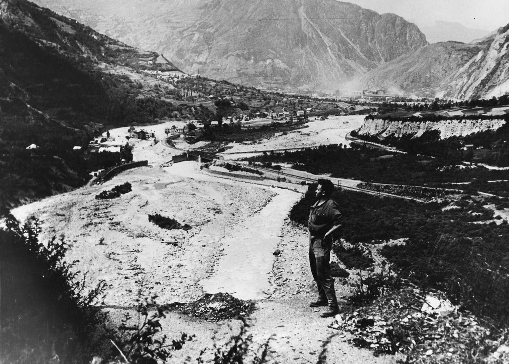 Vue sur l'Arc après la crue au niveau des Resses (source : railsavoie.fr)